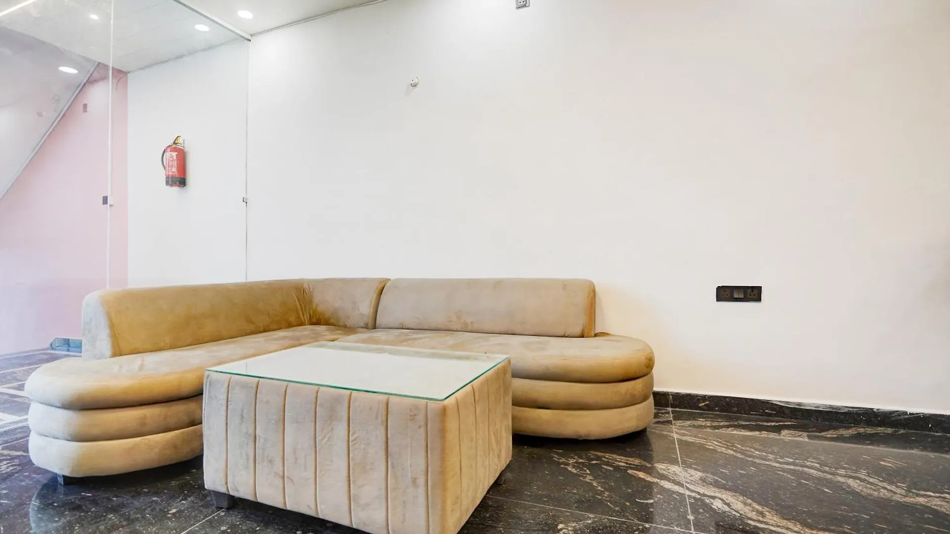 ורנאסי Hotel O Hanuman Gadi Formerly Alankar Lawn