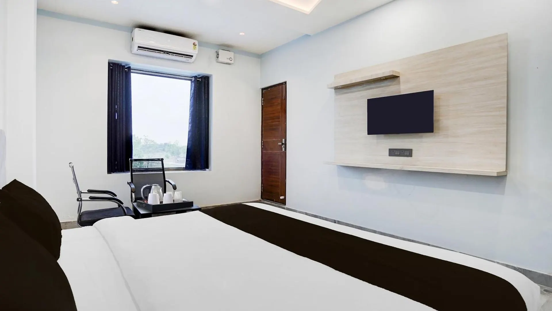 ורנאסי Hotel O Hanuman Gadi Formerly Alankar Lawn 3*,