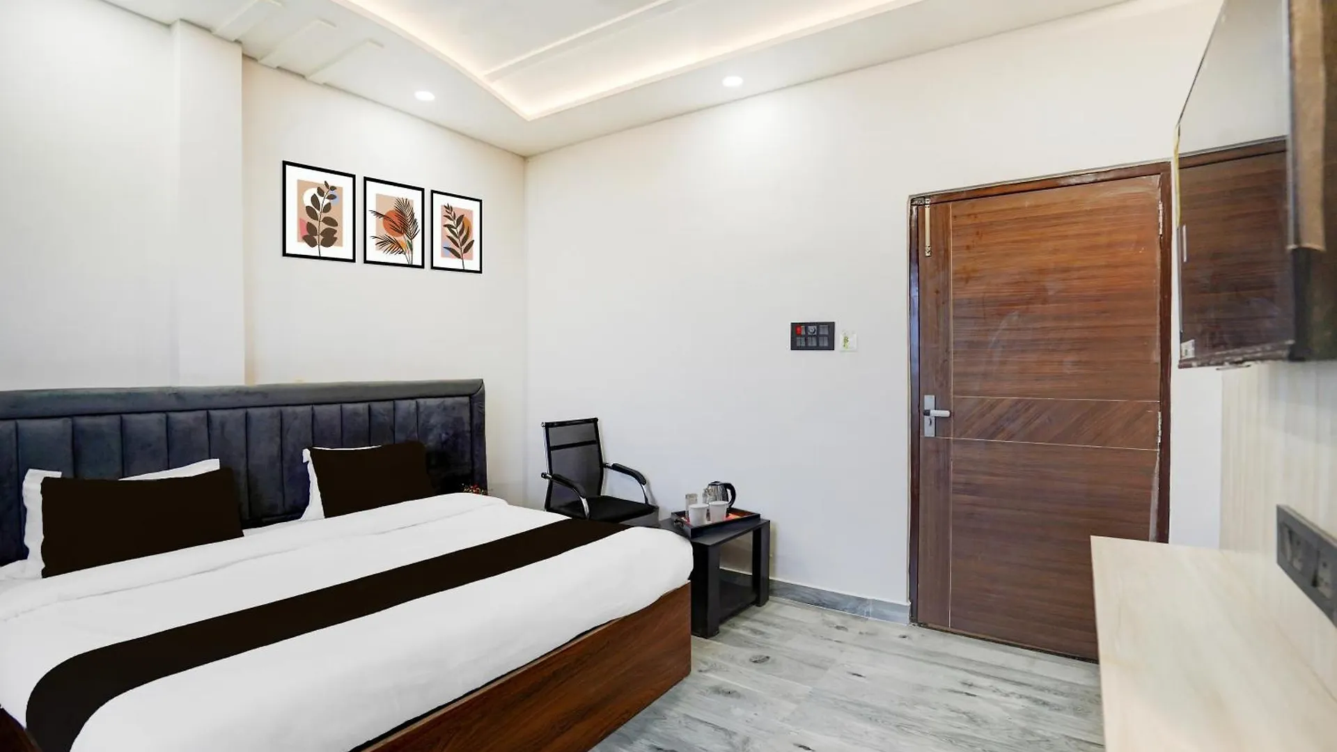 ורנאסי Hotel O Hanuman Gadi Formerly Alankar Lawn